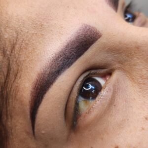 Micropigmentación de Cejas + Retoque